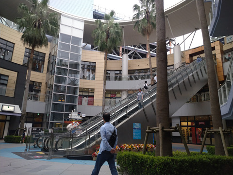 06__Xperia10_