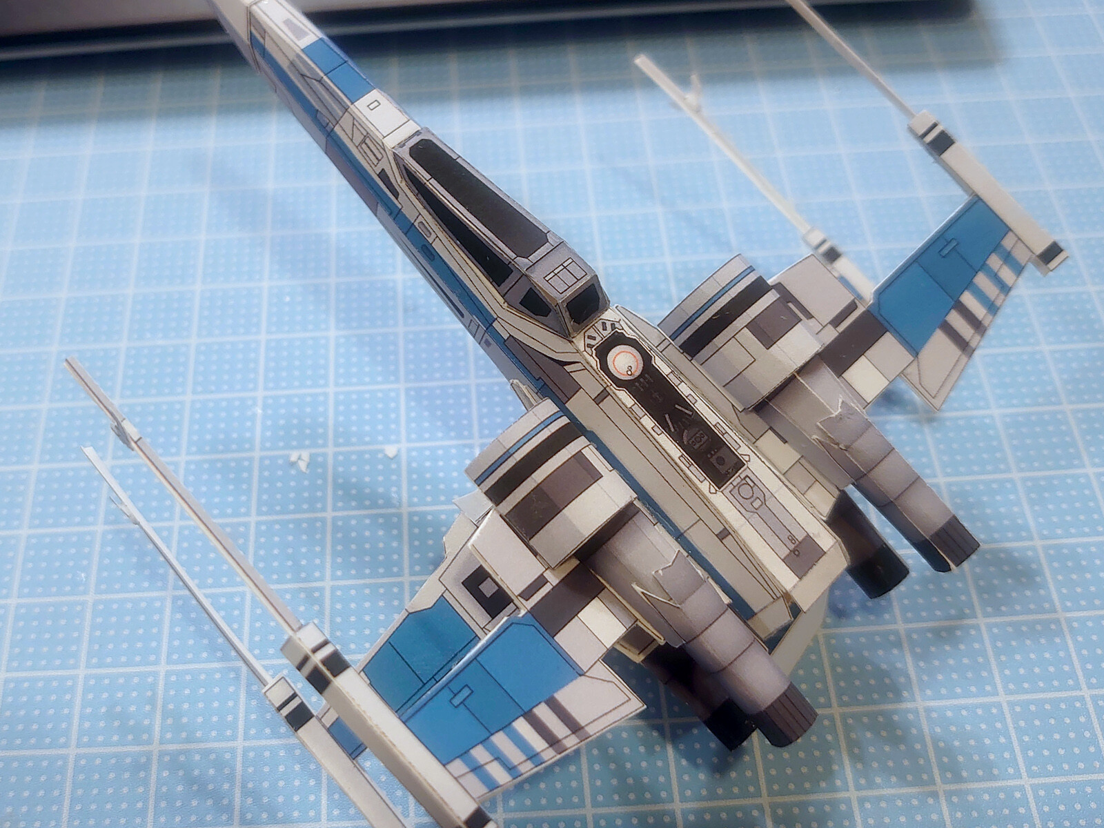 難易度 中 型紙 T 70 X Wing Starfighter １枚 Paper Model Masayu I Blog ちらしのうら Part 3