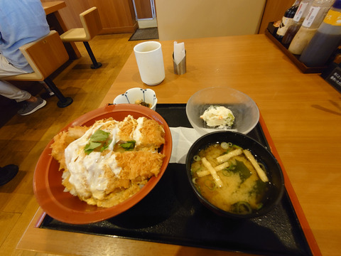 09__Xperia05_16mm