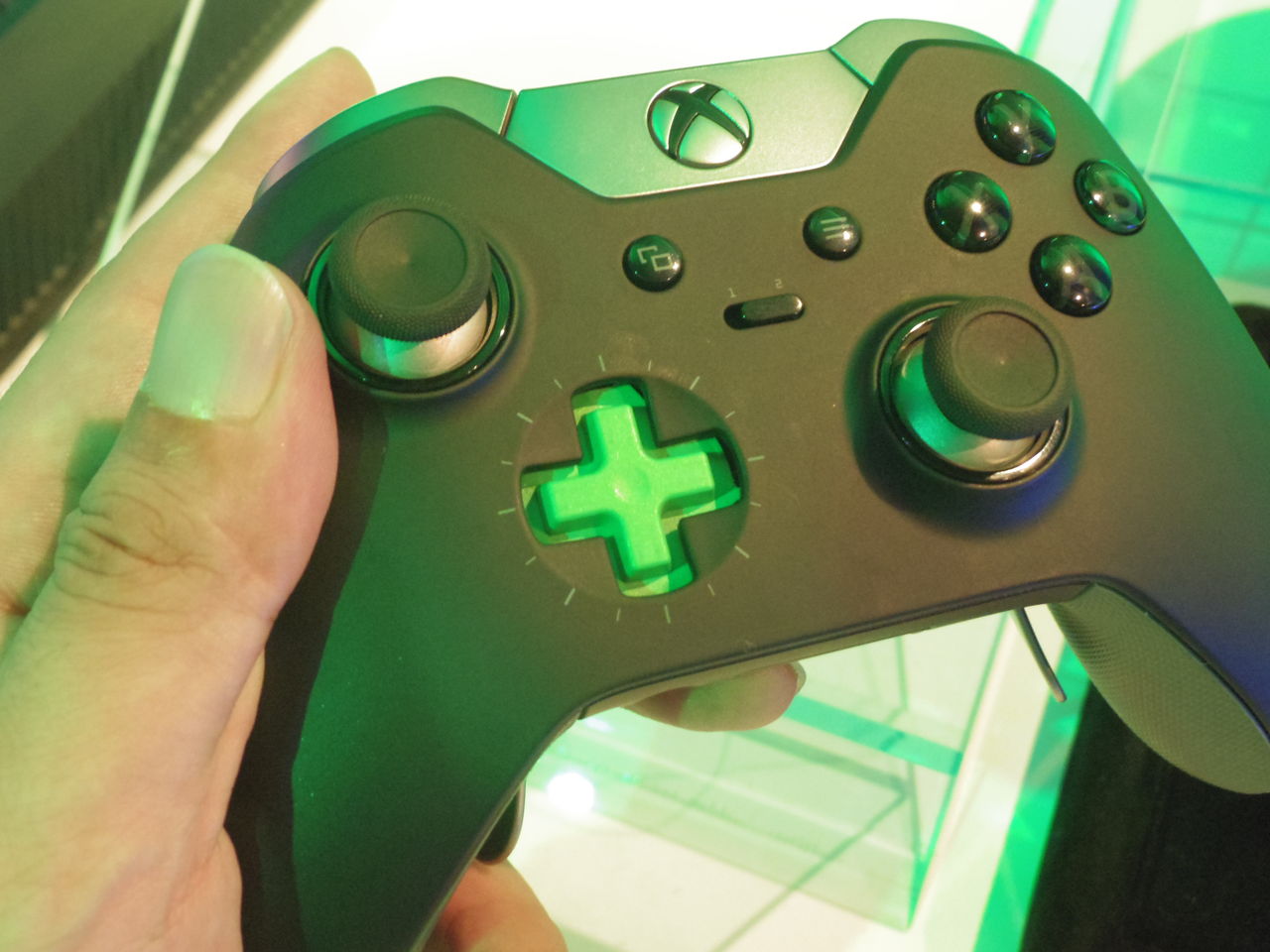 Xboxoneエリートコントローラーを触ってきた Xboxone大感謝祭tokyoレポ その１ アキバ系に憧れて