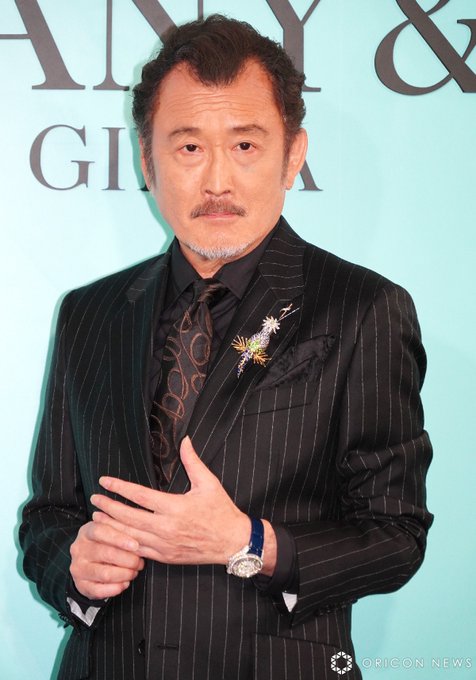 吉田鋼太郎