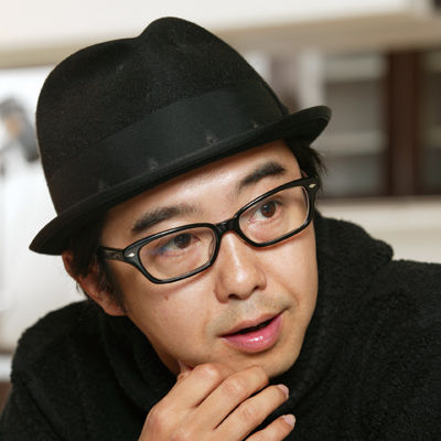 【速報】芸人の「おぎやはぎ」矢作兼さん、オートバイ走行中にトンネルの壁に接触、転倒し骨折