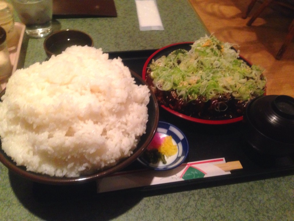洋食亭 寅安 特製ロースカツ定食特盛 日和 前編 ましまし日和 美味いもん巡り 洋食亭 寅安 特製ロースカツ定食特盛 日和 前編 ましまし日和 美味いもん巡り