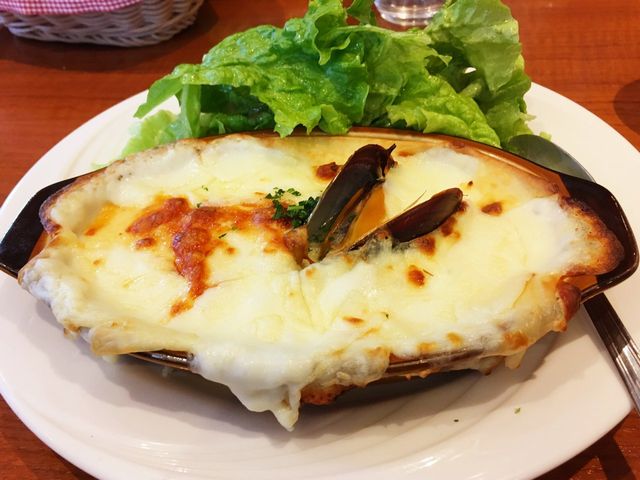 フランス人マダムのお店でグラタンランチ シェ アンドレ ドゥ サクレクール M A D もうアタシ ダメ