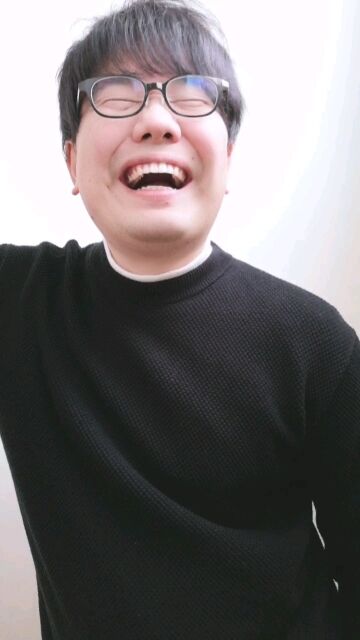 星野源が笑うと石破茂に!? ペアーズのプロフ写真をとりなおし!02