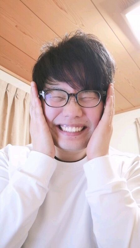 【岡山の星野源】おいら氏、笑顔の練習をする05