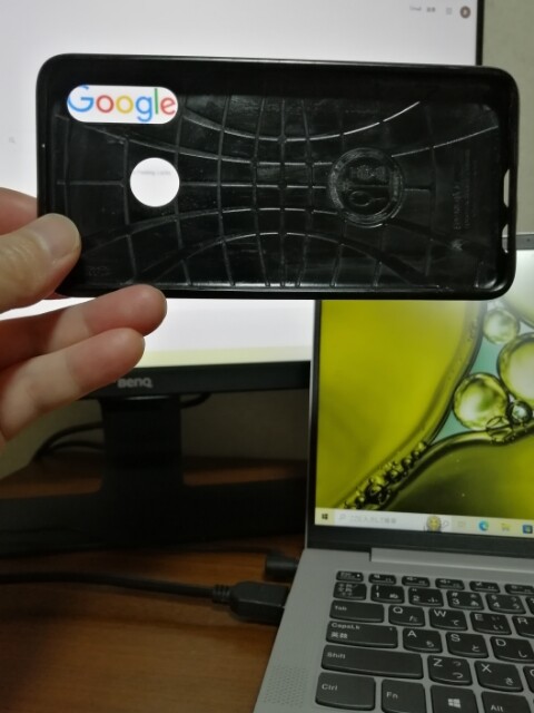 Spigenスマホカバー