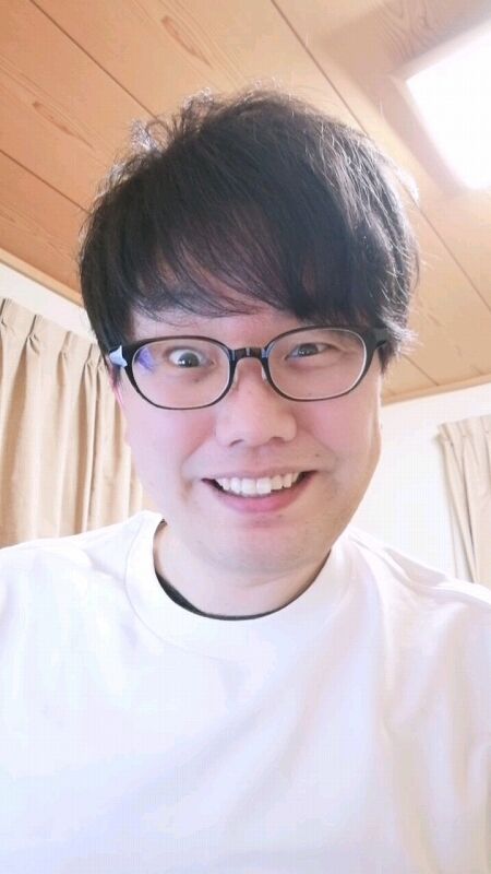 【岡山の星野源】おいら氏、笑顔の練習をする02