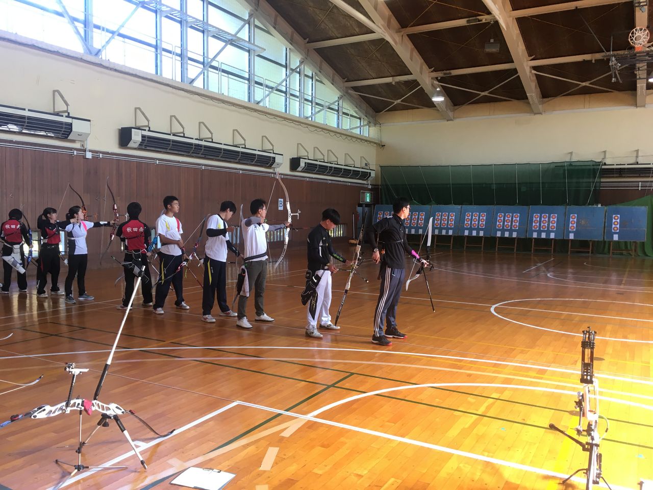 インドアアーチェリー大会に参加しました スズキの