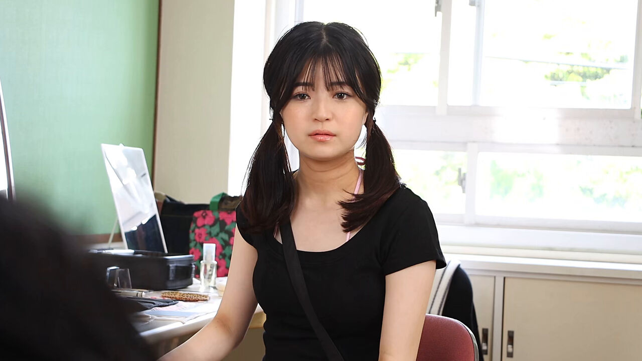 現役ヘアメイクがグラビアデビューしちゃった 大石恵理