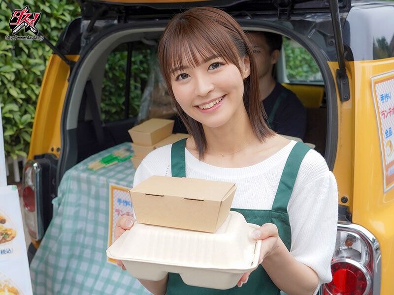 東條なつ 寝取り・寝取られ・NTR 一緒に上京してきた可愛い彼女は俺のために絶倫権力おじさんに種付けセックスされていた。