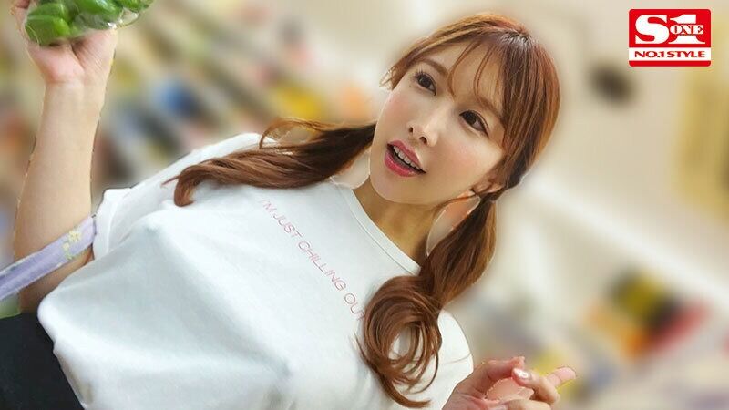 うんぱい 胸チラ ずっと勃起してる絶倫男とノーブラAV女優を三日三晩、一つ屋根の下で密着2人きり性活させてみた。