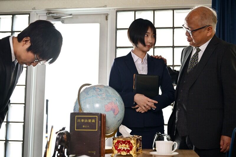 糸井瑠花 寝取り・寝取られ・NTR 真面目な黒スト秘書を快楽で支配する調教日記