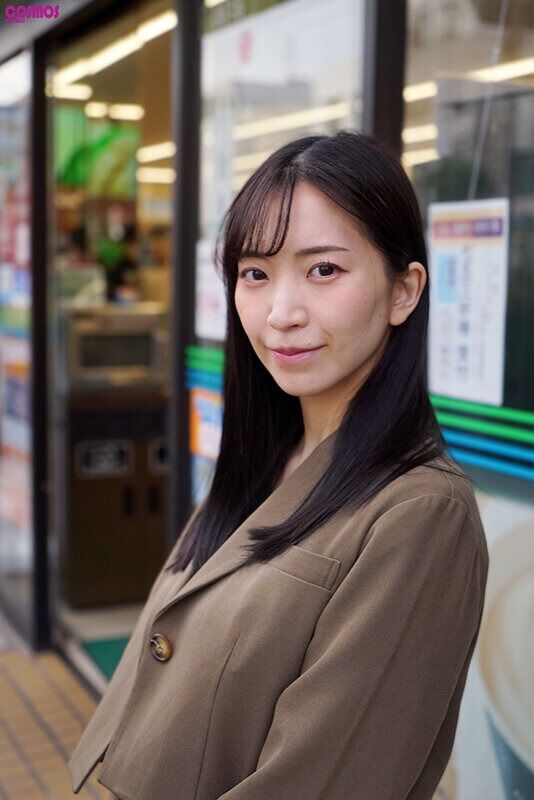 人妻・主婦 素人妻が一般大学生の自宅にコンドーム1つ渡され一泊一度のゴム姦では満足できず宿泊中2度もガチ中出しを許してし