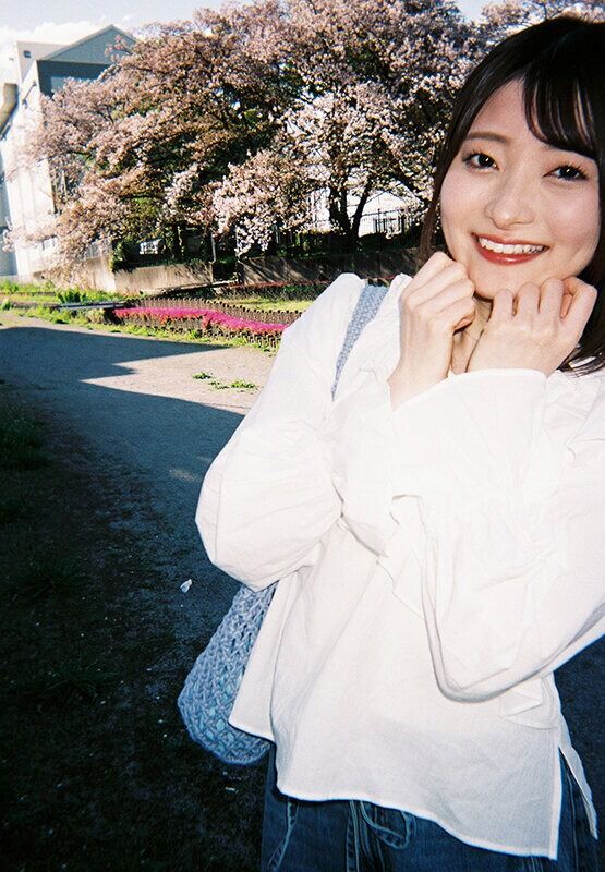 中城葵 フェラ 金曜の夜、何度も中出しをした想い出を残したくて…ほんわか美人セフレちゃん中城葵と朝から晩まで精飲と中出し