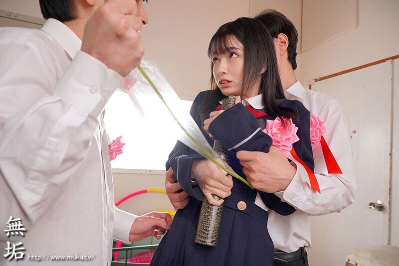 倉本すみれ 中出し どうせなら最後にこいつレ×プしようぜw 卒業記念に絶倫モブ男に上下串刺しイラマ＆身勝手中出しで犯◯れ