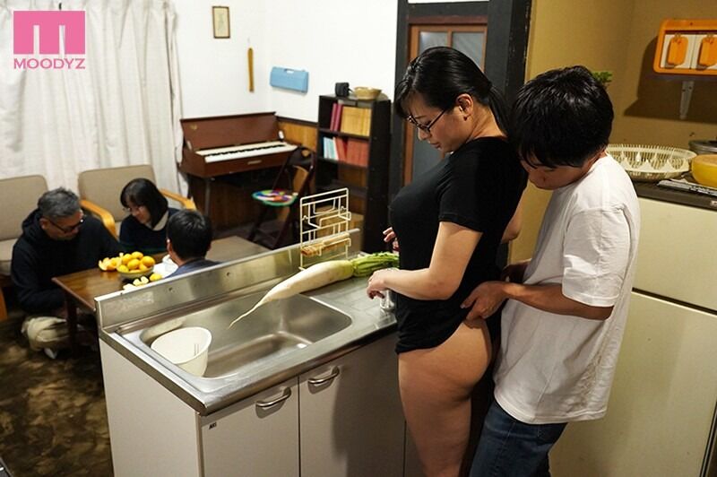 春菜はな 巨乳 おばさんの肉体が気持ち良過ぎるからPart2 ～ボクのおばさんは超名器だった～