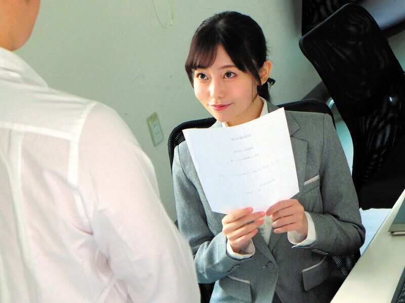 秋元さちか 中出し 生徒の僕と淫行したことがバレて学校をクビになった女教師と5年ぶりに再会 舌と舌を絡め合わせずっと使っ