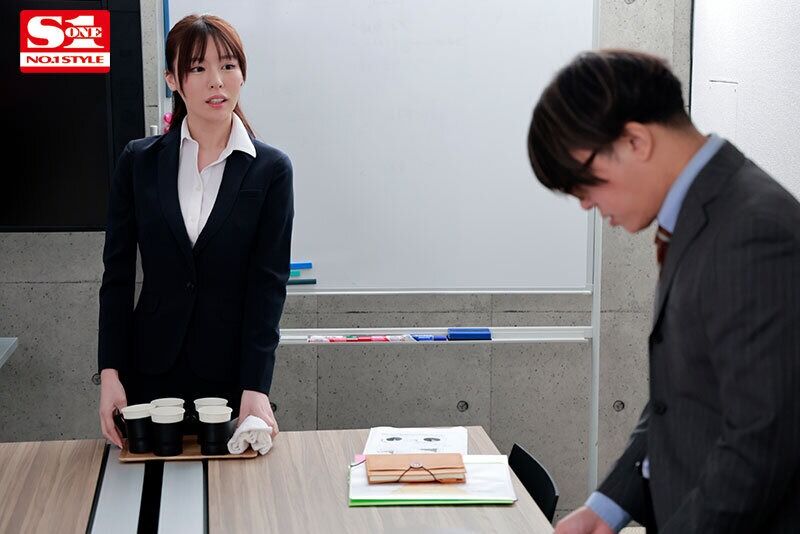 黒島玲衣 寝取り・寝取られ・NTR 相部屋NTR 絶倫上司と新入社員が朝から晩まで、不倫セックスに明け暮れた出張先の夜。