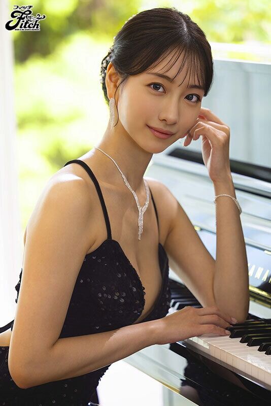 早瀬すみれ 脚フェチ 世界が注目した美しき天才ピアニスト 早瀬すみれAVデビュー