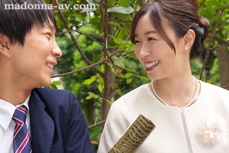 流川はる香 熟女 卒業式の後に…大人になった君へ義母からの贈り物―。