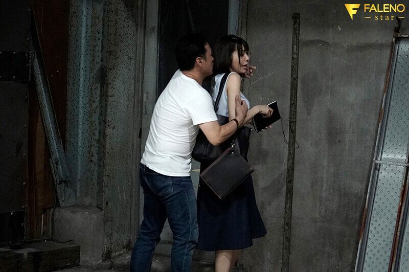 つばさ舞 お姉さん 町工場。手錠の鍵は膣の中。あなたは「助けて」と言われ彼女を助けることはできますか？