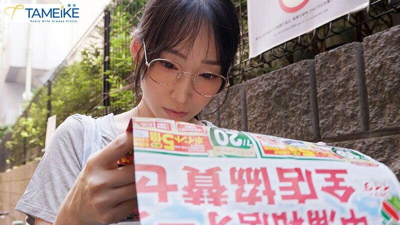 蓮実クレア 汗だく 筋肉バリキレ！性欲異常！男の汗と精子の匂いでドスケベ覚醒する肉食妻のエグい程下品な汗だくち◯ぽトレー