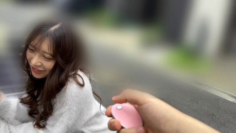 小那海あや 妄想族 リモバイ発動中にベロキス発情したあやさんは潮吹きして中出しして痙攣中 野外デートでリモバイ接吻しまく