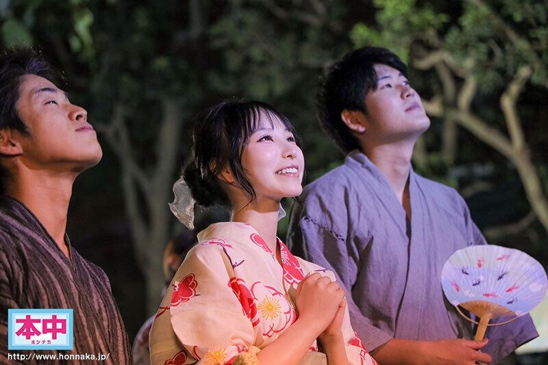香水じゅん スレンダー 花火大会の夜、狂わせた突然の大雨 幼馴染のクラスメイトと駆け込んだラブホ相部屋雨宿り中出し