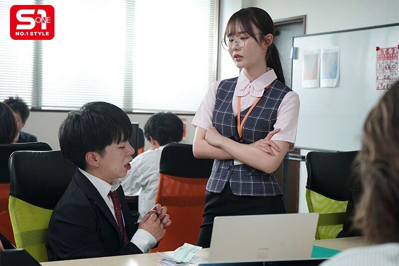 miru OL 生真面目すぎる経理部の先輩社員miruさんとまさかM女デリヘルで遭遇！ 「ヒヒwwこれをネタにいっぱい調