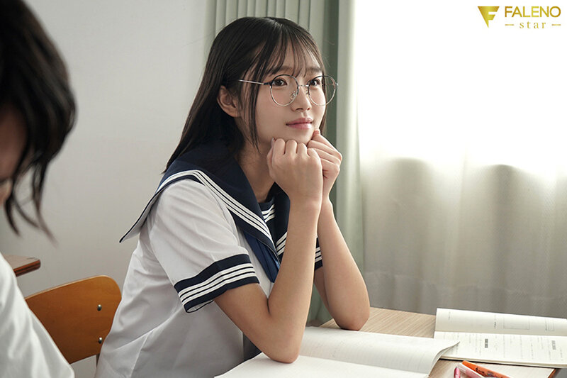 生田さな 制服 尻フェチ