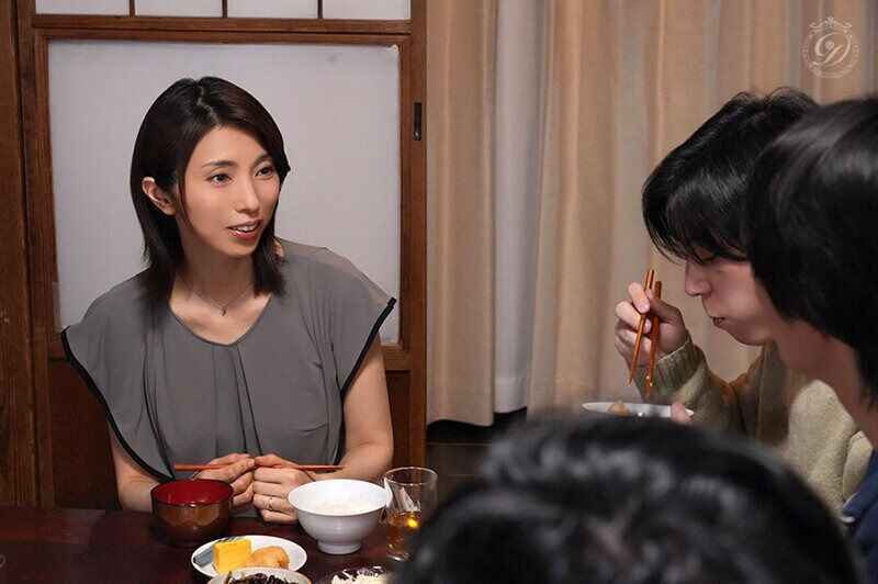 宮上唯依花 美乳 受験中、1か月禁欲していた僕が友人の母を孕ませてしまった。