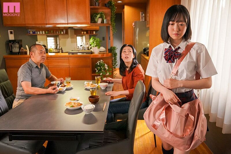 小栗みゆ 潮吹き 妻が帰省した3日間上向き乳首に育ったスレンダー連れ子を一生分ヤリ貯めした。
