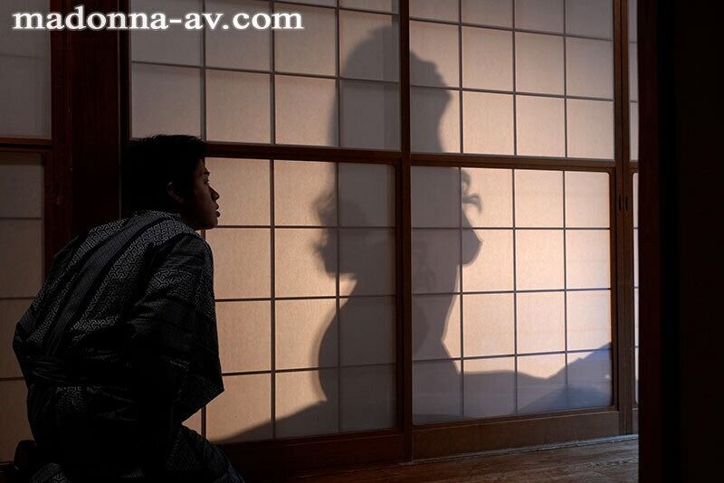 風間ゆみ 人妻・主婦 毎晩旦那とヤリまくる絶倫叔母と一泊二日の搾精旅行 ヌカれまくって性に目覚めた童貞の僕は… すべて忘
