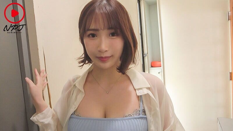 巨乳 「子供のお迎えの時間まで抱いて…」 マッチングした子持ち巨乳妻は自宅へセフレを連れ込み性欲発散するビッチワイフだっ