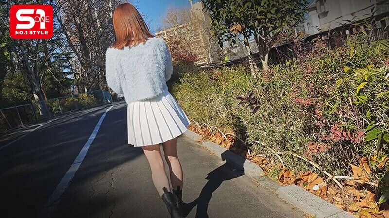隣に住む可愛いすぎる女子大生がまさかの記憶喪失！？「俺が彼氏なんだよ！！」と信じ込ませ性欲の限りヤリ放題！！ 未歩なな