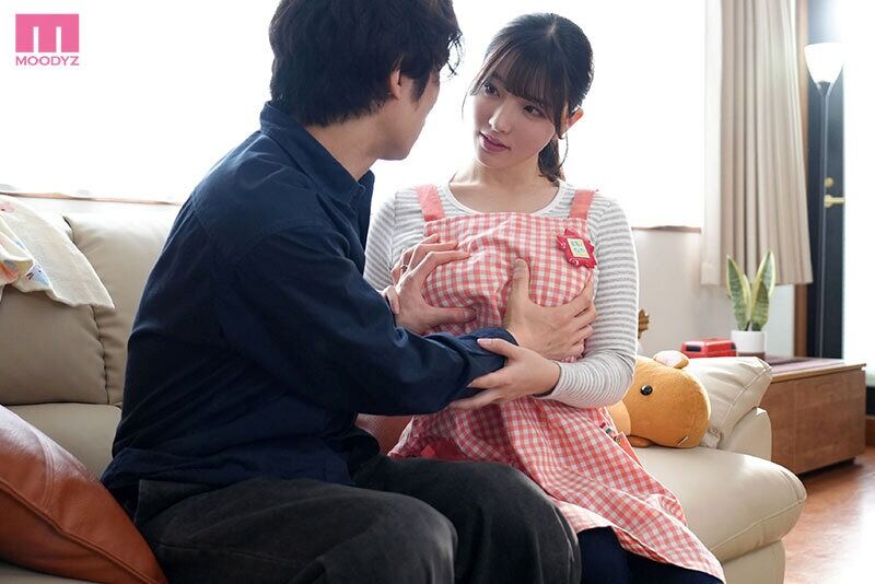 彩月七緒 ごっくん 「私は2番目でもイイですよ」妻子が実家帰省中に、乳デカ保母さんの誘いに負けて始まる仮ソメ同棲不倫中出