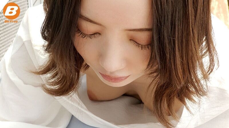 美咲かんな 巨乳 田舎から都会に引っ越してきた人妻の無防備ノーブラ誘惑。