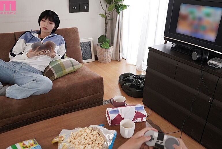 親が不在の3日間、ボーイッシュで男友達みたいな幼馴染が僕専用のメイドになった。中出ししまくり子作り同棲生活 石原希望