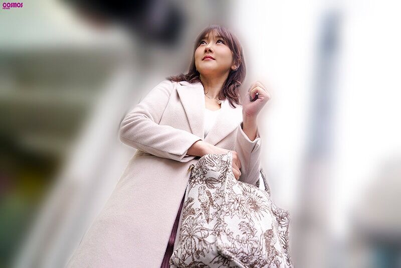 ドキュメンタリー 素人妻が一般大学生の自宅にコンドーム1つ渡され一泊一度のゴム姦では満足できず宿泊中2度もガチ中出しを許