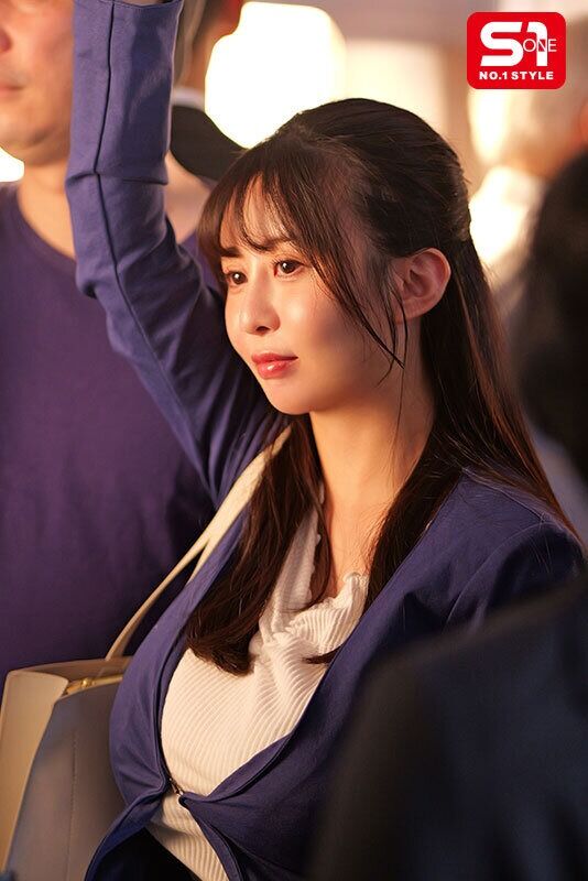 神楽ももか 超乳 公然わいせつ級Kカップ秘書を我慢できずにメチャクチャ痴◯してやったら…彼氏よりも俺のテクの虜に。