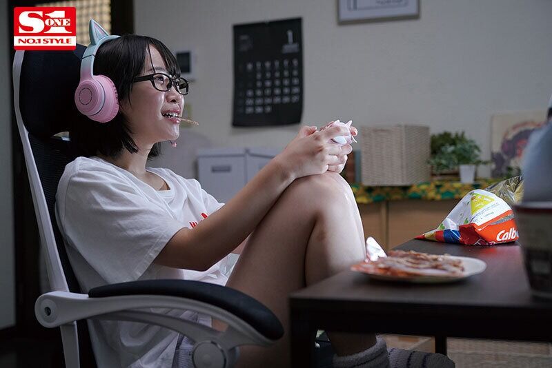 架乃ゆら 痴女 引きこもりニート彼女のマ〇コを好き放題使ったら、一晩中犯◯れることになったボク