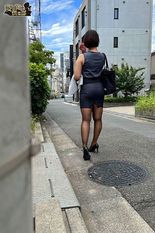 盗撮・のぞき 会社のマジメ堅物オンナ上司（ムッツリスケベ）酔わせて媚薬盛ったら淫乱化デカ尻激ピストンにイキ潮吹きまくりキ