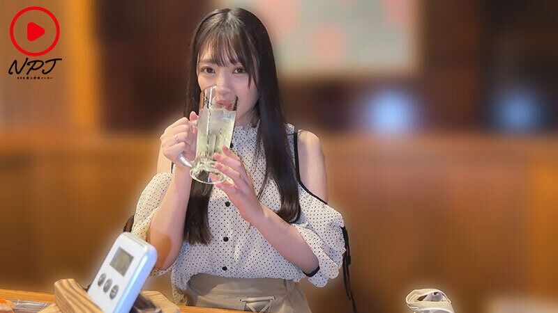 素人 【彼氏に内緒で初撮り】押しに弱い女子大生ホテルお持ち帰り！ ノリで勝手に中出しSEX！？それでもハメ撮り続けてラス