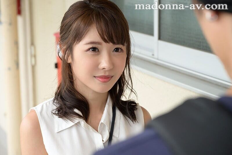 栗山莉緒 痴女 甘い囁きに流されるまま、僕は大学を留年するまで、人妻との巣篭もりSEXに溺れて…。