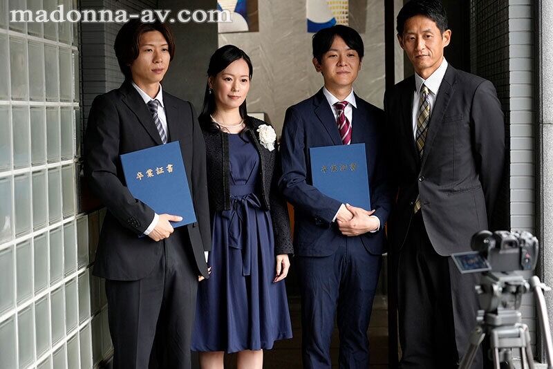 岬ひかり 中出し 息子の友人ともう5年間、セフレ関係を続けていますー。 年下の子と不埒な火遊び…中出し情事に溺れる私。