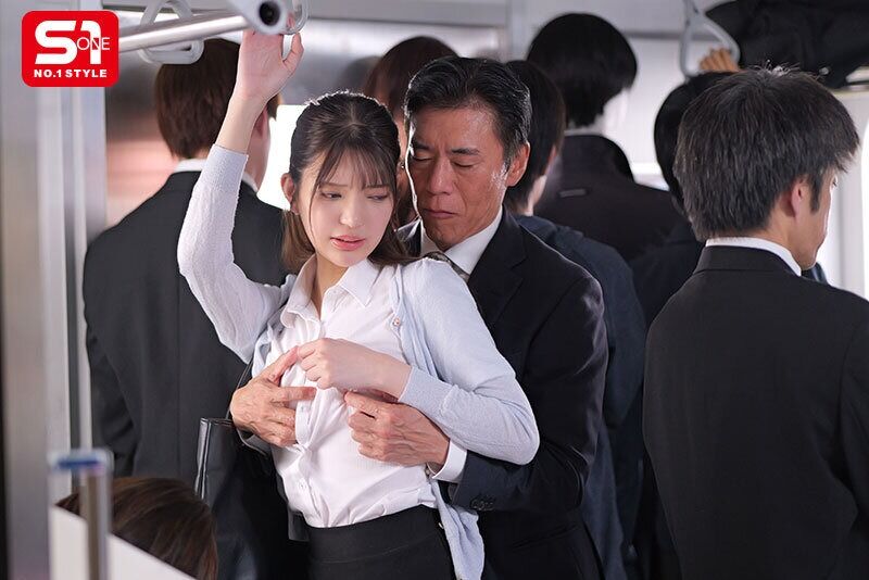 倉木華 スレンダー 女子アナみたいな女子大生を我慢できずにメチャクチャ痴◯してやったら…彼氏よりも俺のテクの虜に。