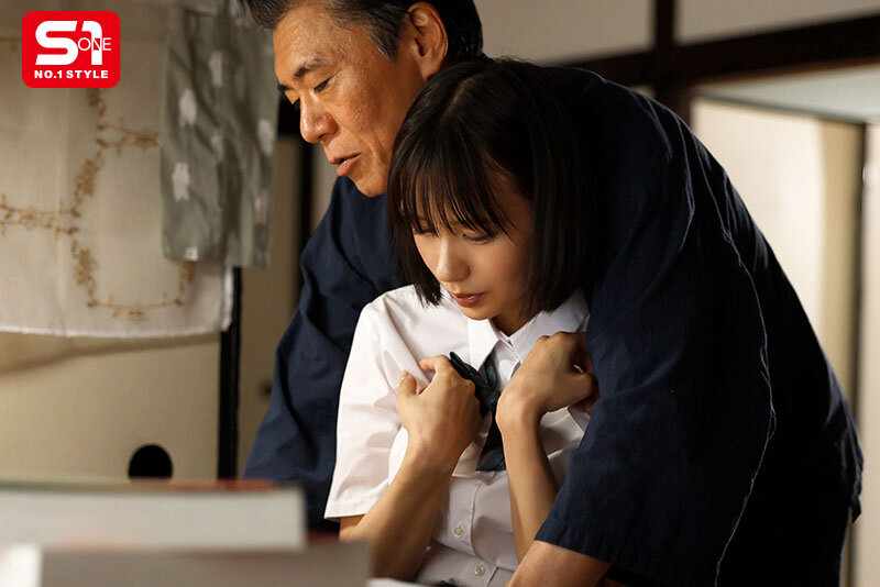 俺に反抗的な嫁の連れ子を薬(※強力媚薬)で無理やり可愛がる。 兒玉七海 1