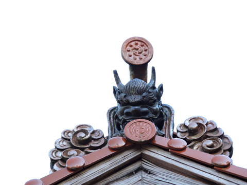 佐毘売山神社（式内社）鬼瓦と瓦紋　左巴