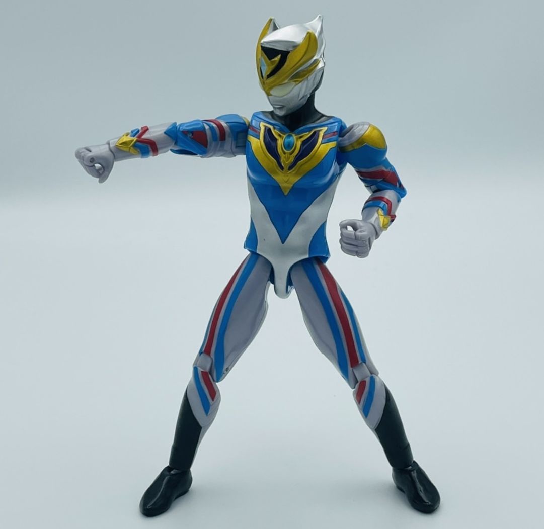 ウルトラアクションフィギュア ウルトラマンデッカー ダイナミックタイプ ウルトラアクションフィギュア ウルトラマンデッカー
